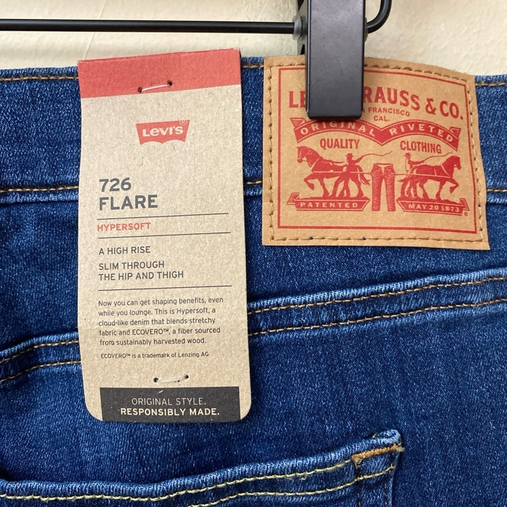 New! Levi’s 726 Flare Jeans Women’s Plus Size 20W - Picture 4 of 6